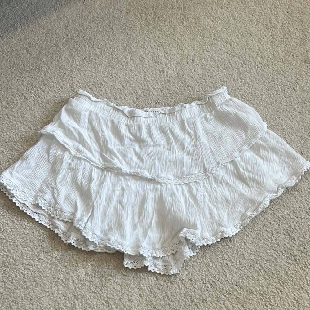 Aeropostale White Lace Trim Shorts